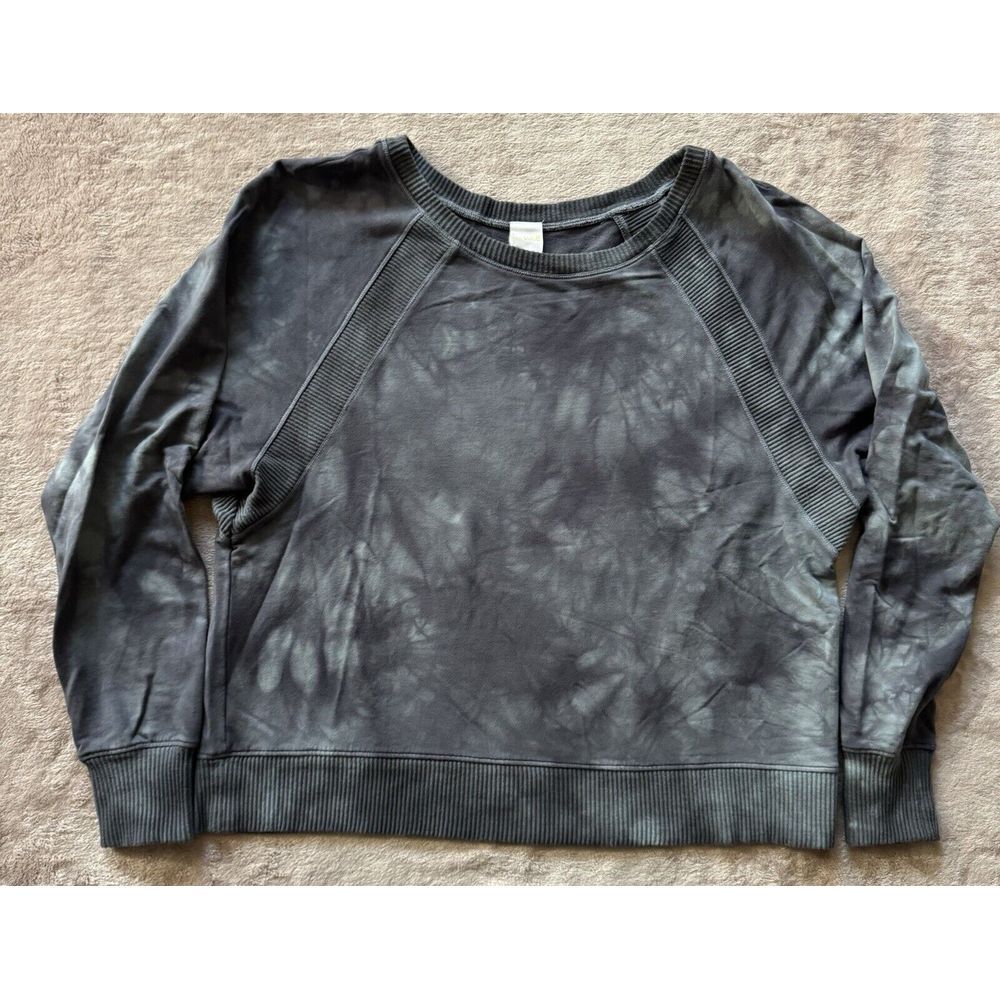 Lolë Women's Crop long-sleeve Top‎ Crew neck Camo Gray Size Medium